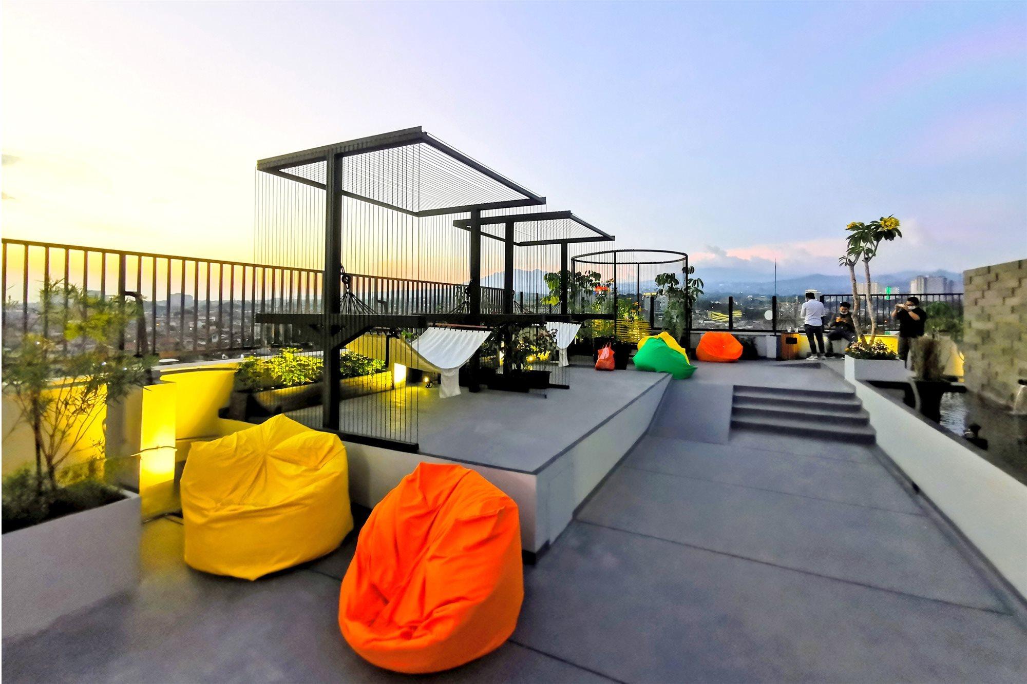 Zest Sukajadi Hotel 3*