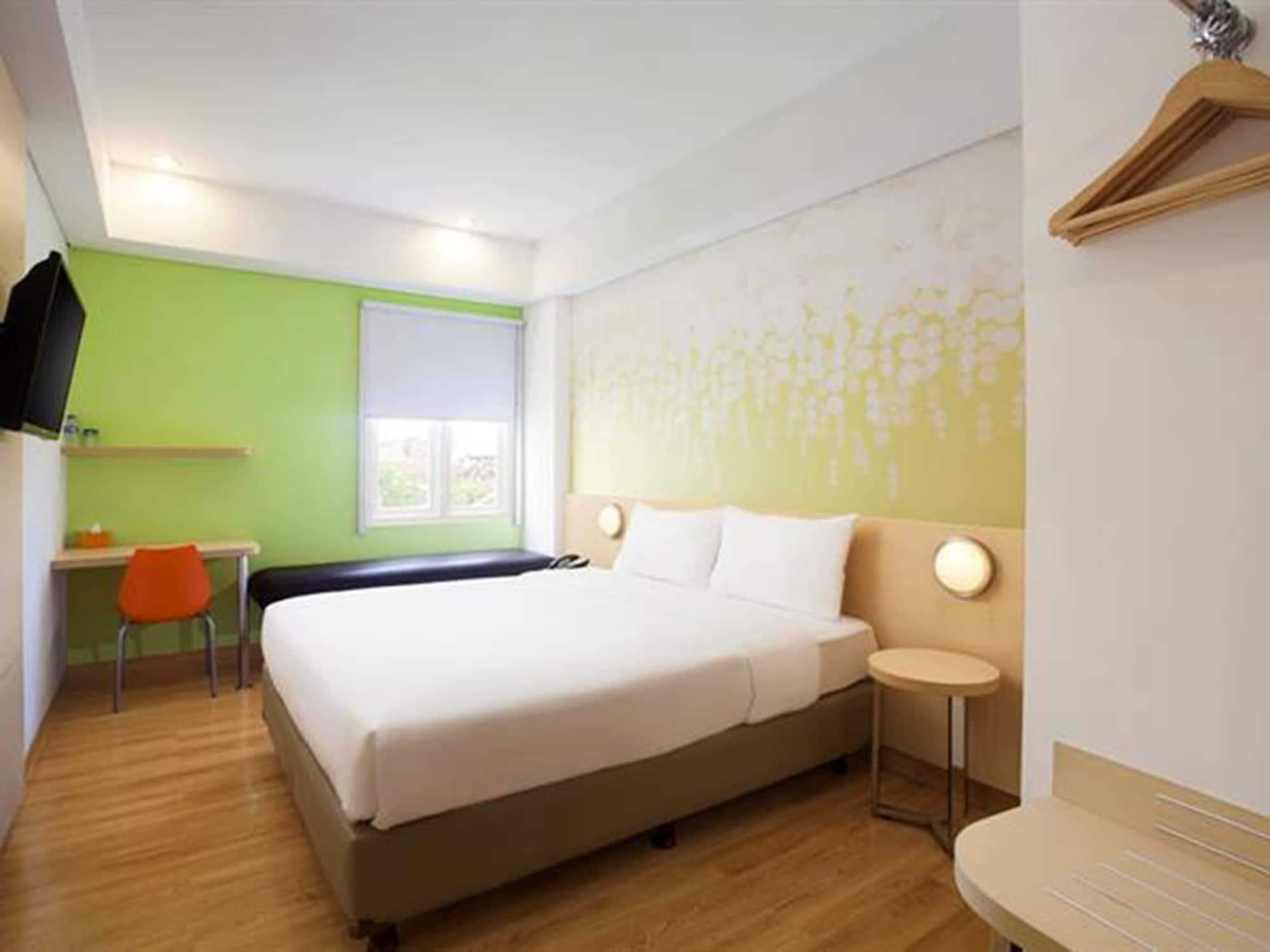 Zest Sukajadi 3*