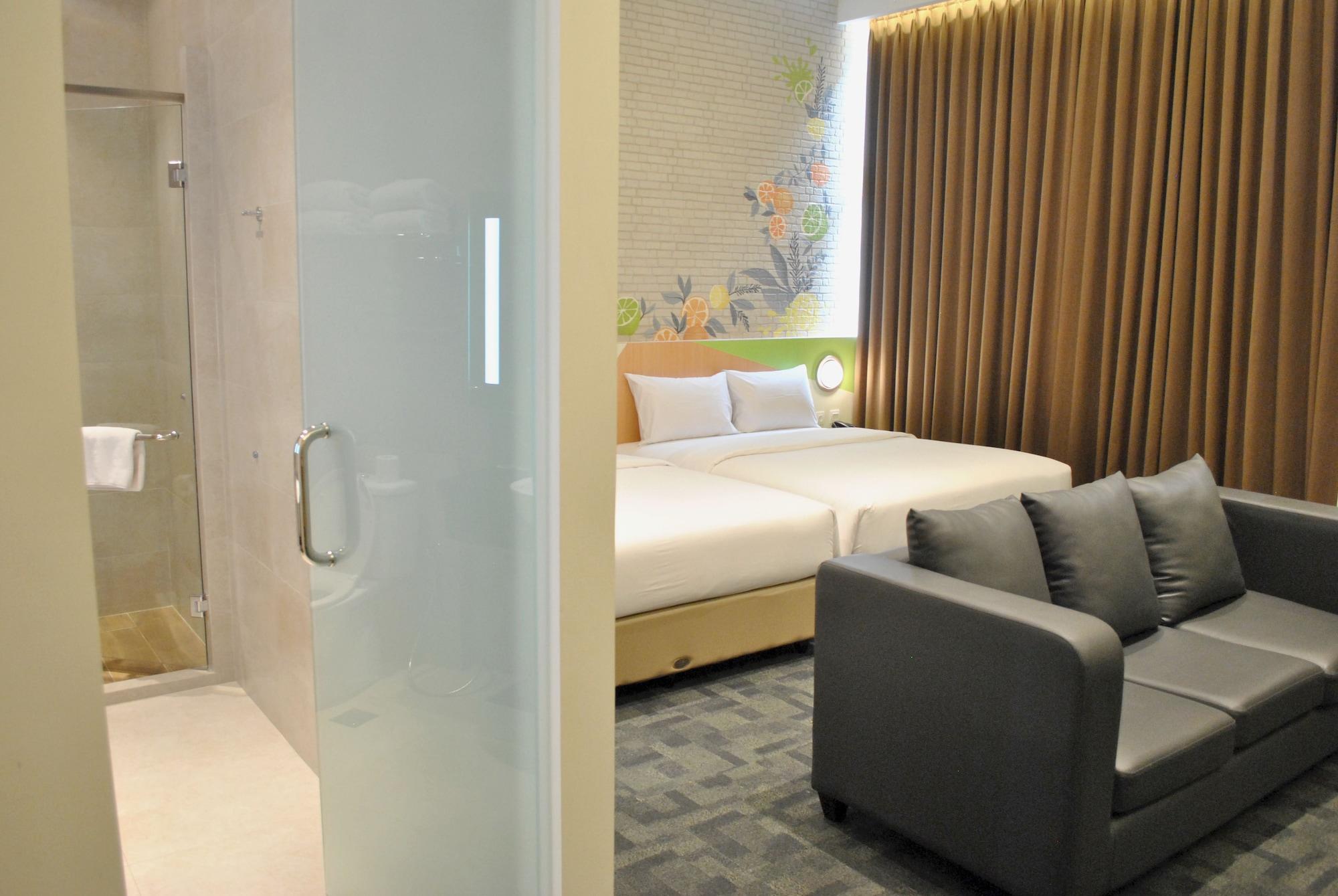 Zest Sukajadi Hotel