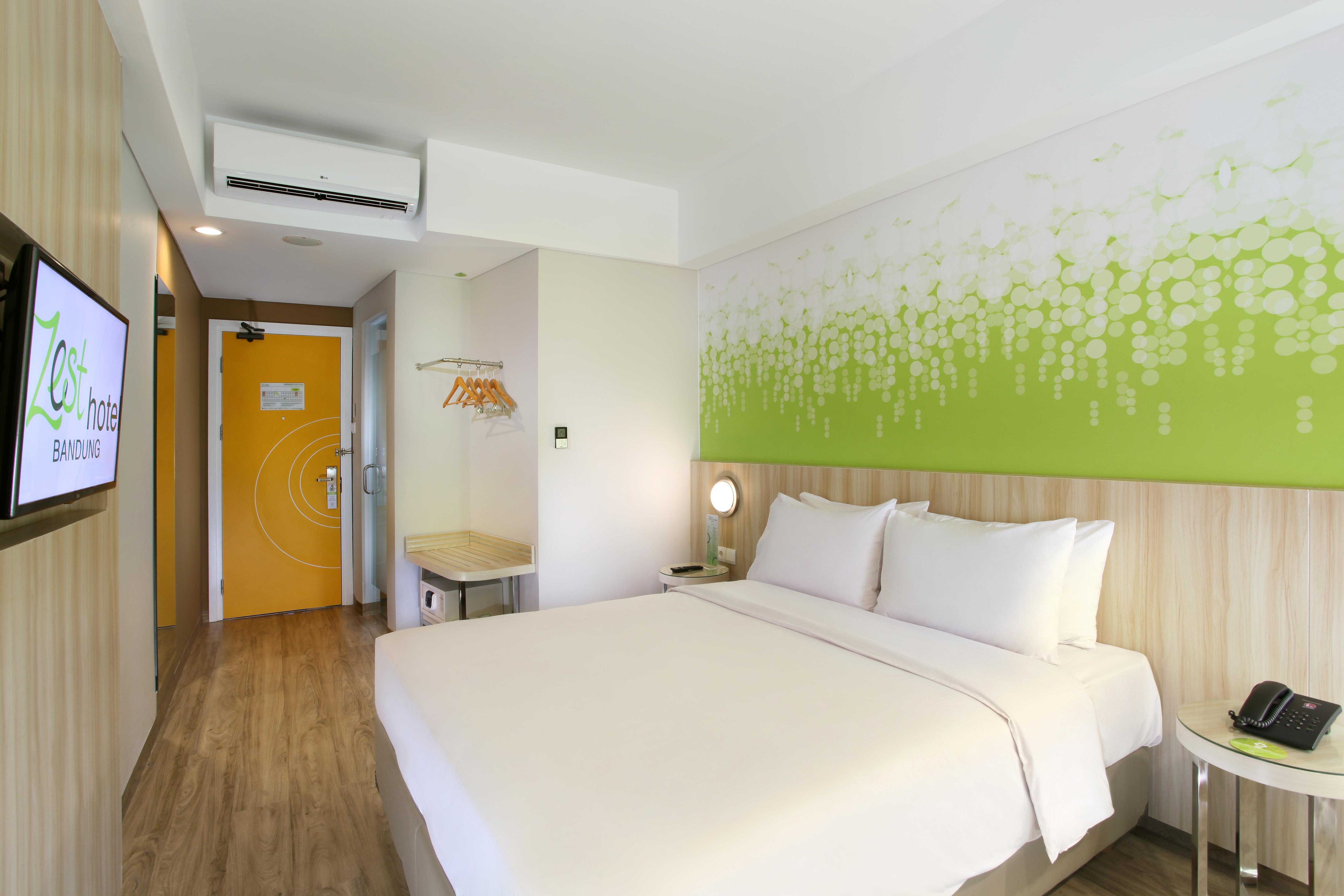 Zest Sukajadi Hotel