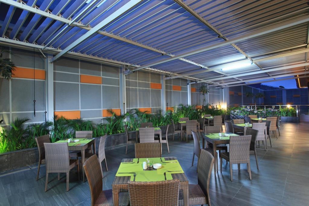 Zest Sukajadi Hotel