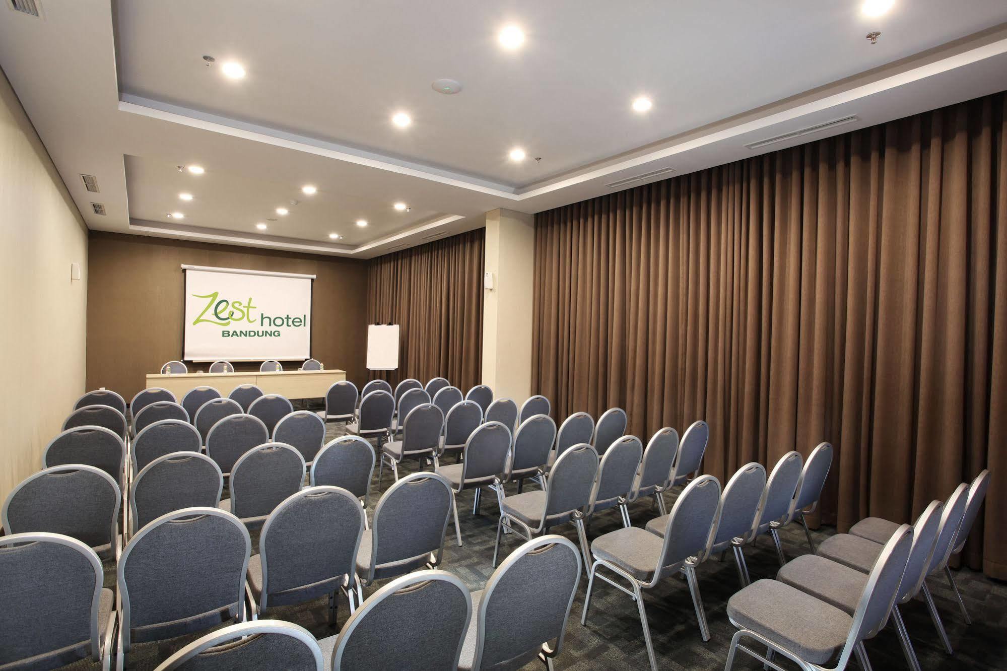 Zest Sukajadi Bandung